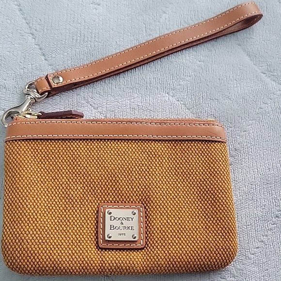 Dooney & Bourke Tan Wristlet - Picture 1 of 12